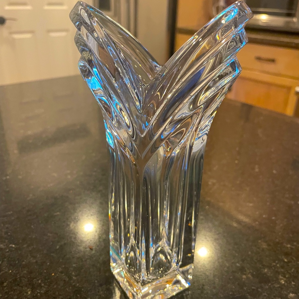 Gorhan crystal vase